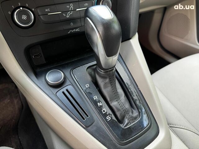 Белый Форд Фокус, объемом двигателя 2 л и пробегом 77 тыс. км за 9190 $, фото 16 на Automoto.ua