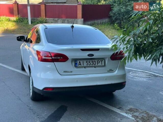 Білий Форд Фокус, об'ємом двигуна 2 л та пробігом 230 тис. км за 7500 $, фото 4 на Automoto.ua