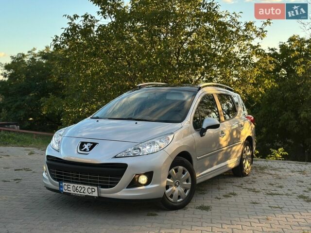 Белый Форд Фокус, объемом двигателя 2 л и пробегом 134 тыс. км за 9300 $, фото 18 на Automoto.ua