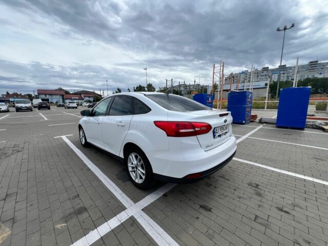 Білий Форд Фокус, об'ємом двигуна 2 л та пробігом 167 тис. км за 7939 $, фото 8 на Automoto.ua