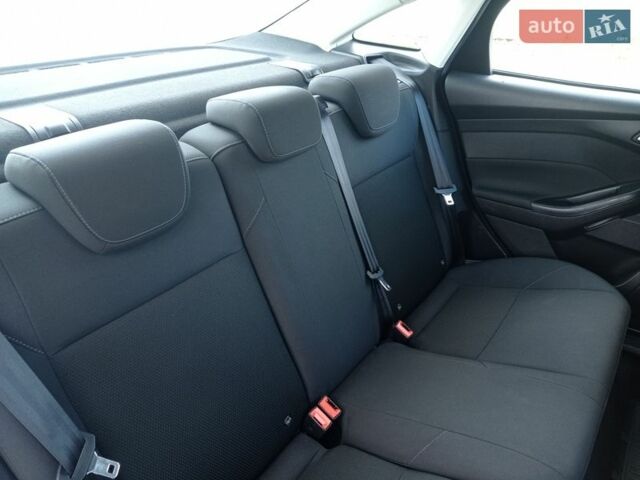 Білий Форд Фокус, об'ємом двигуна 1.6 л та пробігом 240 тис. км за 8500 $, фото 18 на Automoto.ua