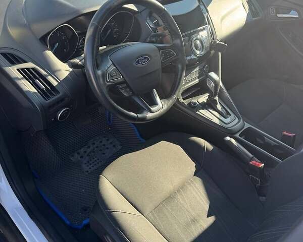 Форд Фокус 2016 в Одессе на Automoto.ua Белый Форд Фокус, объемом двигателя 2 л и пробегом 117 тыс. км за 8600 $, фото 13 на Automoto.ua