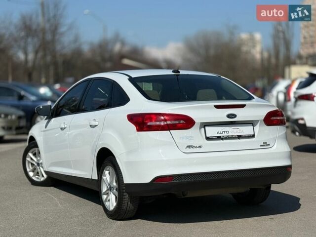 Белый Форд Фокус, объемом двигателя 2 л и пробегом 202 тыс. км за 7900 $, фото 25 на Automoto.ua