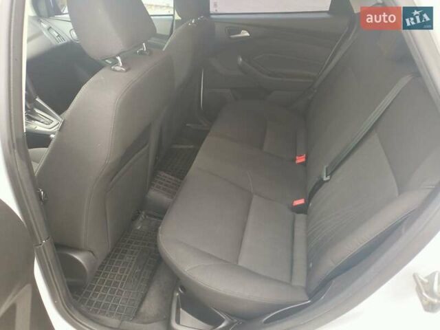 Форд Фокус 2016 в Белой Церкве на Automoto.ua Белый Форд Фокус, объемом двигателя 2 л и пробегом 242 тыс. км за 8500 $, фото 2 на Automoto.ua