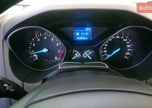 Белый Форд Фокус, объемом двигателя 1.6 л и пробегом 45 тыс. км за 10700 $, фото 4 на Automoto.ua