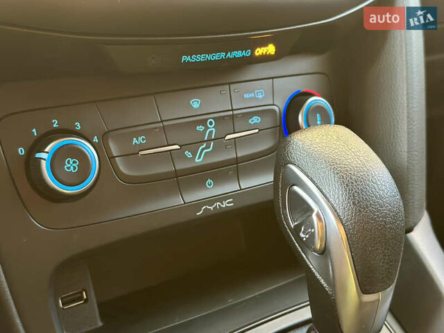 Форд Фокус 2016 в Одессе на Automoto.ua Белый Форд Фокус, объемом двигателя 2 л и пробегом 77 тыс. км за 7500 $, фото 12 на Automoto.ua