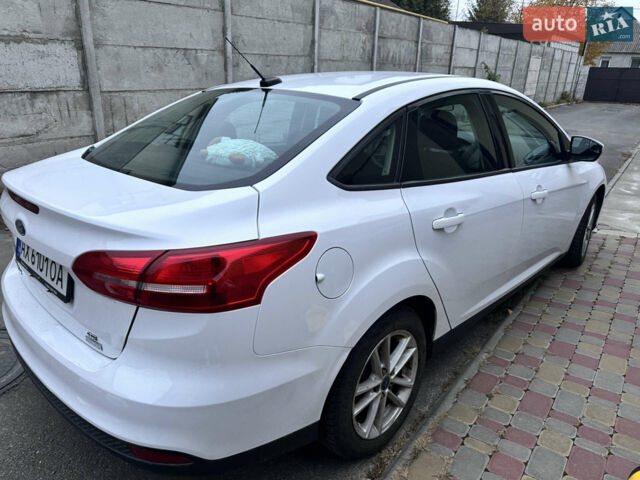 Білий Форд Фокус, об'ємом двигуна 1 л та пробігом 155 тис. км за 7800 $, фото 5 на Automoto.ua