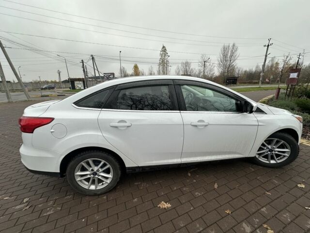 Белый Форд Фокус, объемом двигателя 2 л и пробегом 116 тыс. км за 7850 $, фото 7 на Automoto.ua