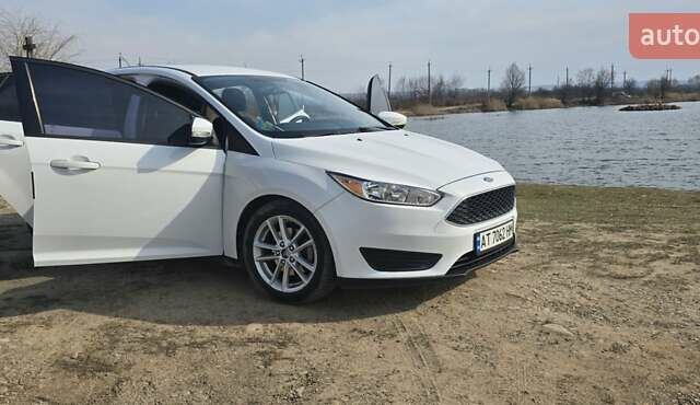 Форд Фокус 2017 в Калуше на Automoto.ua Белый Форд Фокус, объемом двигателя 2 л и пробегом 162 тыс. км за 8500 $, фото 2 на Automoto.ua