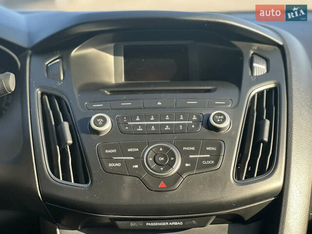 Білий Форд Фокус, об'ємом двигуна 2 л та пробігом 61 тис. км за 10299 $, фото 15 на Automoto.ua