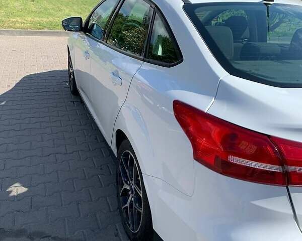 Белый Форд Фокус, объемом двигателя 0 л и пробегом 240 тыс. км за 8500 $, фото 8 на Automoto.ua