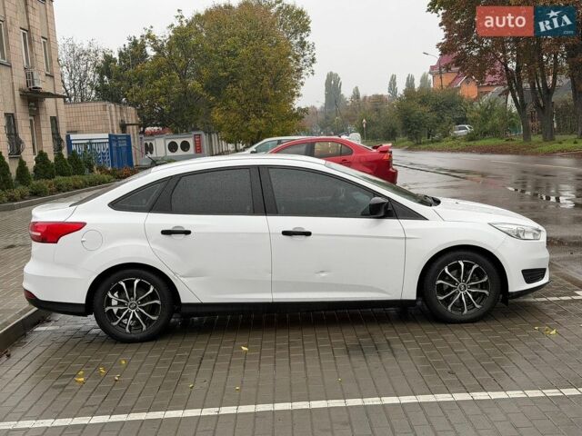 Белый Форд Фокус, объемом двигателя 2 л и пробегом 153 тыс. км за 6900 $, фото 13 на Automoto.ua