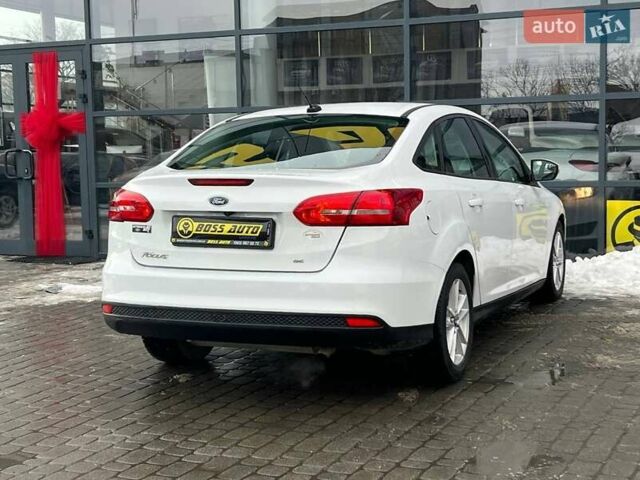 Белый Форд Фокус, объемом двигателя 2 л и пробегом 131 тыс. км за 8200 $, фото 6 на Automoto.ua