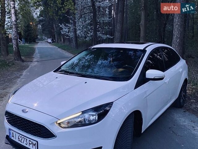 Белый Форд Фокус, объемом двигателя 2 л и пробегом 107 тыс. км за 9400 $, фото 1 на Automoto.ua