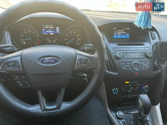 Белый Форд Фокус, объемом двигателя 2 л и пробегом 114 тыс. км за 9200 $, фото 3 на Automoto.ua