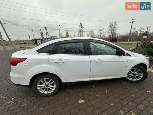Білий Форд Фокус, об'ємом двигуна 2 л та пробігом 116 тис. км за 7850 $, фото 6 на Automoto.ua