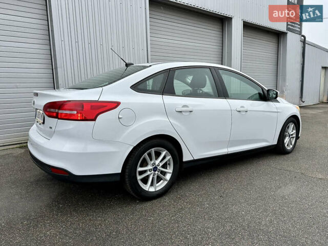 Белый Форд Фокус, объемом двигателя 2 л и пробегом 137 тыс. км за 8700 $, фото 5 на Automoto.ua