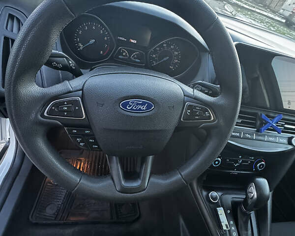 Білий Форд Фокус, об'ємом двигуна 2 л та пробігом 110 тис. км за 8900 $, фото 12 на Automoto.ua