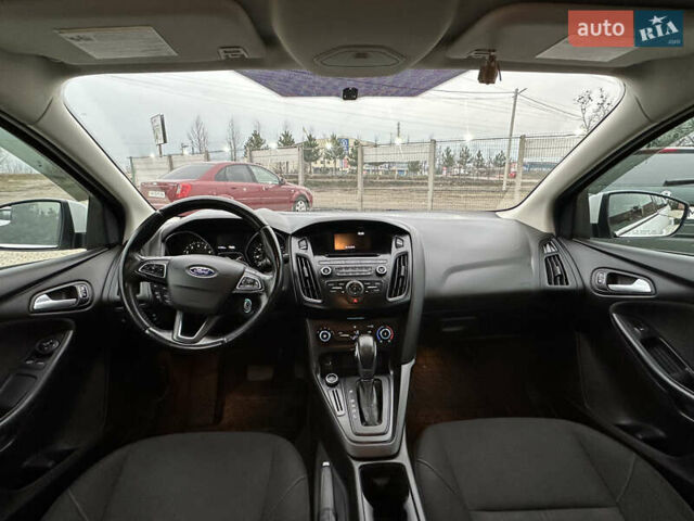 Белый Форд Фокус, объемом двигателя 2 л и пробегом 117 тыс. км за 7900 $, фото 7 на Automoto.ua