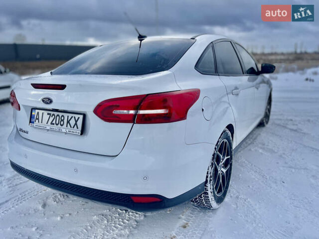 Форд Фокус 2017 в Киеве на Automoto.ua Белый Форд Фокус, объемом двигателя 2 л и пробегом 88 тыс. км за 11000 $, фото 3 на Automoto.ua