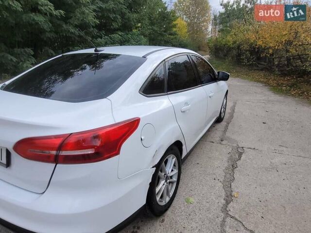 Білий Форд Фокус, об'ємом двигуна 2 л та пробігом 245 тис. км за 7500 $, фото 5 на Automoto.ua
