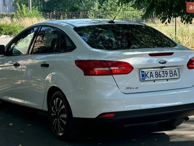 Білий Форд Фокус, об'ємом двигуна 2 л та пробігом 186 тис. км за 7800 $, фото 15 на Automoto.ua