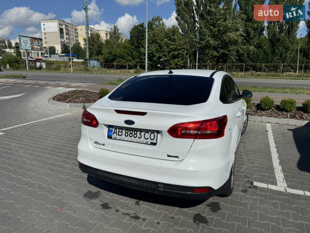 Белый Форд Фокус, объемом двигателя 1.6 л и пробегом 140 тыс. км за 8700 $, фото 1 на Automoto.ua