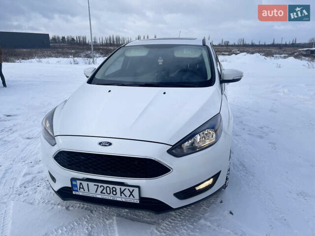 Форд Фокус 2017 в Киеве на Automoto.ua Белый Форд Фокус, объемом двигателя 2 л и пробегом 88 тыс. км за 11000 $, фото 6 на Automoto.ua