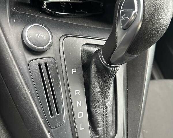 Білий Форд Фокус, об'ємом двигуна 2 л та пробігом 116 тис. км за 7850 $, фото 13 на Automoto.ua