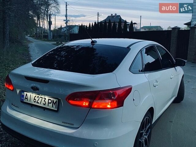 Белый Форд Фокус, объемом двигателя 2 л и пробегом 107 тыс. км за 9400 $, фото 2 на Automoto.ua