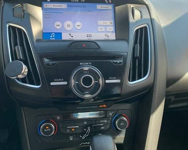 Белый Форд Фокус, объемом двигателя 0 л и пробегом 240 тыс. км за 8500 $, фото 7 на Automoto.ua