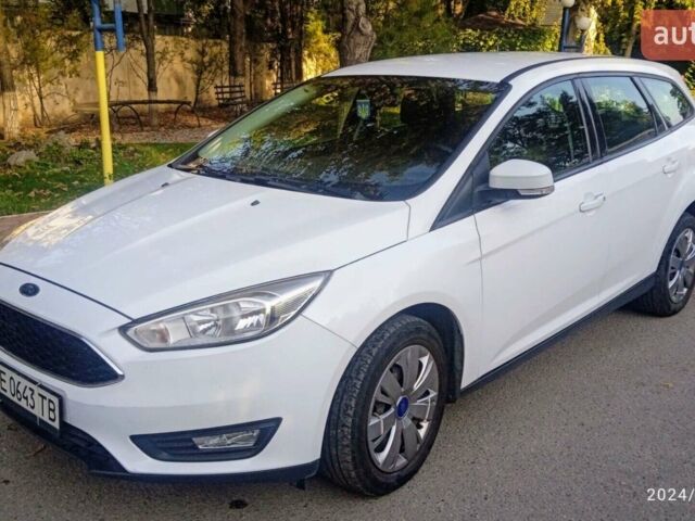 Белый Форд Фокус, объемом двигателя 1 л и пробегом 133 тыс. км за 7500 $, фото 5 на Automoto.ua