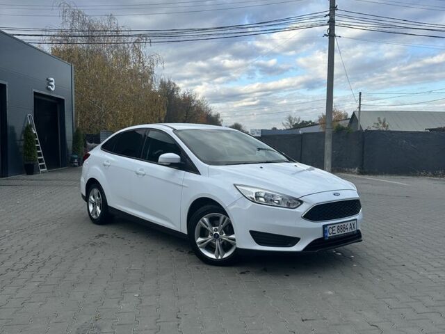 Форд Фокус 2017 в Черновцах на Automoto.ua Белый Форд Фокус, объемом двигателя 1.6 л и пробегом 61 тыс. км за 8900 $, фото 7 на Automoto.ua