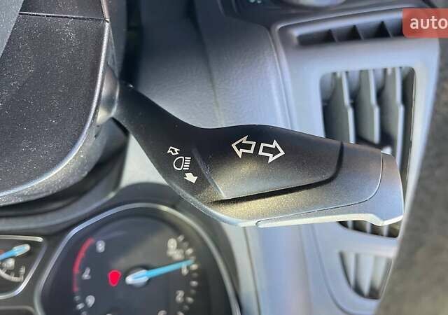 Белый Форд Фокус, объемом двигателя 2 л и пробегом 240 тыс. км за 8290 $, фото 15 на Automoto.ua