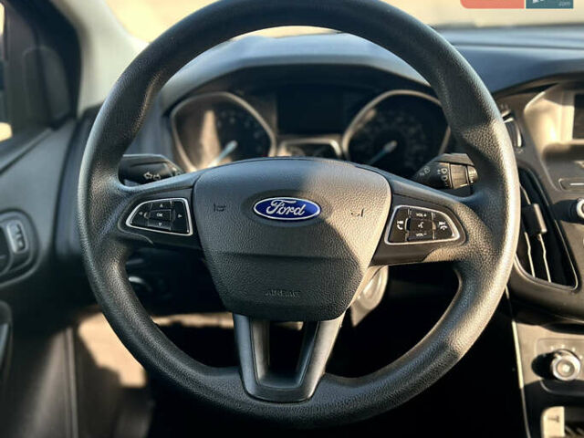 Білий Форд Фокус, об'ємом двигуна 2 л та пробігом 61 тис. км за 10299 $, фото 19 на Automoto.ua