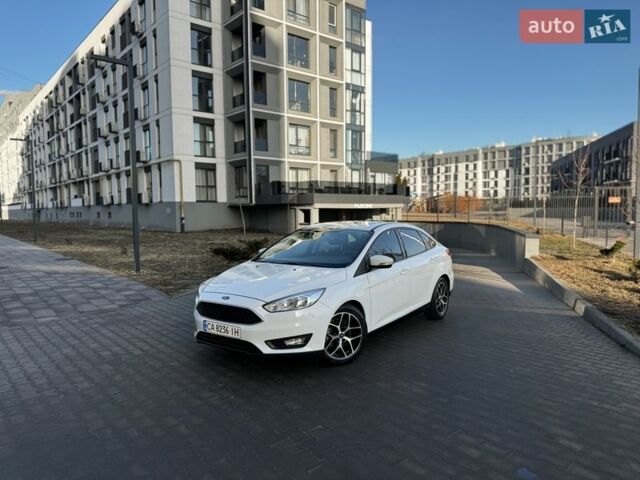 Белый Форд Фокус, объемом двигателя 2 л и пробегом 70 тыс. км за 9500 $, фото 1 на Automoto.ua