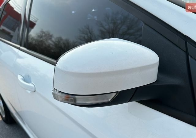 Білий Форд Фокус, об'ємом двигуна 1.6 л та пробігом 97 тис. км за 9500 $, фото 7 на Automoto.ua