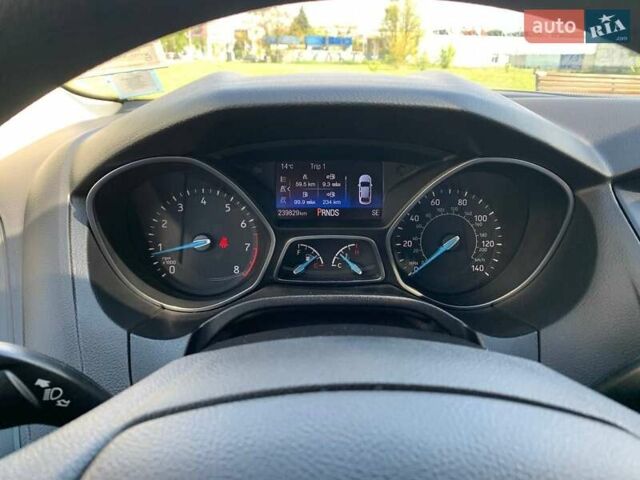 Білий Форд Фокус, об'ємом двигуна 2 л та пробігом 240 тис. км за 7000 $, фото 9 на Automoto.ua