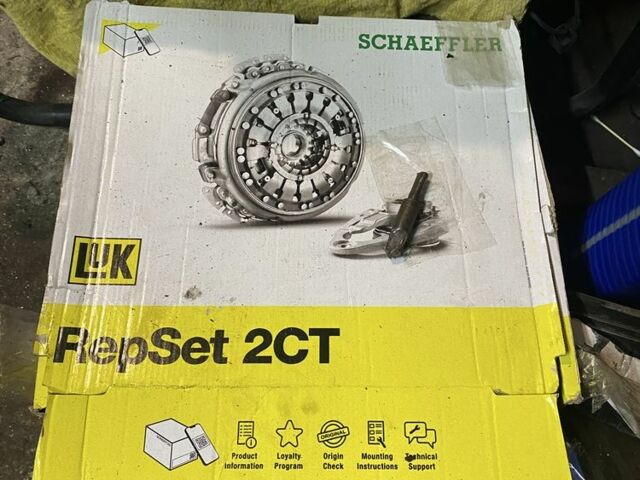 Білий Форд Фокус, об'ємом двигуна 2 л та пробігом 154 тис. км за 7900 $, фото 6 на Automoto.ua