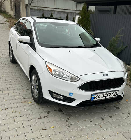 Білий Форд Фокус, об'ємом двигуна 2 л та пробігом 168 тис. км за 9000 $, фото 5 на Automoto.ua