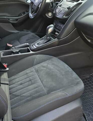 Форд Фокус 2017 в Калуше на Automoto.ua Белый Форд Фокус, объемом двигателя 2 л и пробегом 162 тыс. км за 8500 $, фото 8 на Automoto.ua