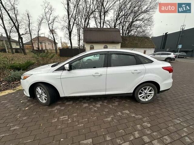 Білий Форд Фокус, об'ємом двигуна 2 л та пробігом 116 тис. км за 7850 $, фото 2 на Automoto.ua