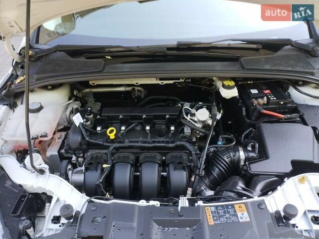 Форд Фокус 2017 у Запоріжжя на Automoto.ua Білий Форд Фокус, об'ємом двигуна 2 л та пробігом 58 тис. км за 9600 $, фото 29 на Automoto.ua