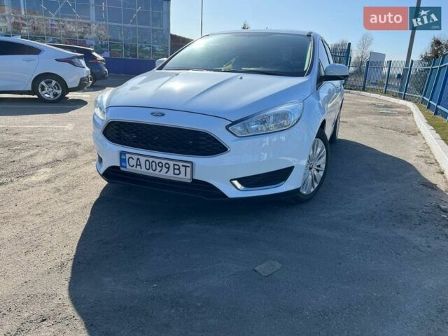 Білий Форд Фокус, об'ємом двигуна 1.6 л та пробігом 67 тис. км за 10700 $, фото 2 на Automoto.ua