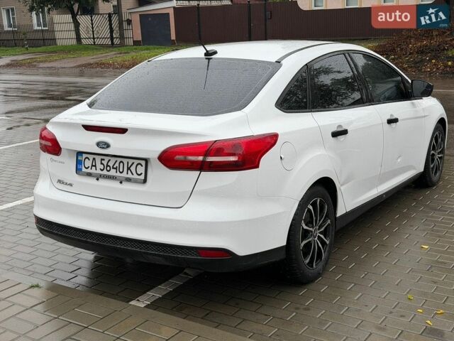 Белый Форд Фокус, объемом двигателя 2 л и пробегом 153 тыс. км за 6900 $, фото 29 на Automoto.ua