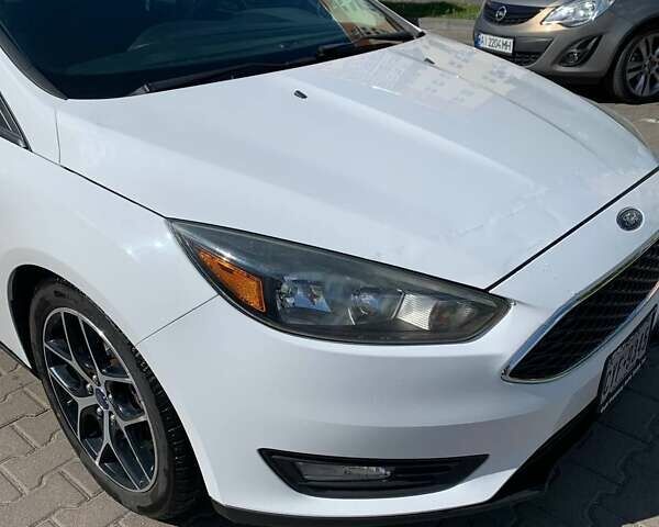 Белый Форд Фокус, объемом двигателя 0 л и пробегом 240 тыс. км за 8500 $, фото 1 на Automoto.ua