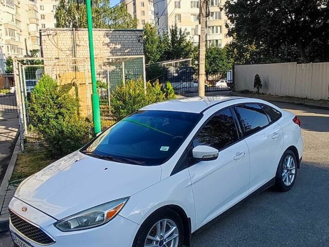Білий Форд Фокус, об'ємом двигуна 2 л та пробігом 139 тис. км за 8029 $, фото 1 на Automoto.ua