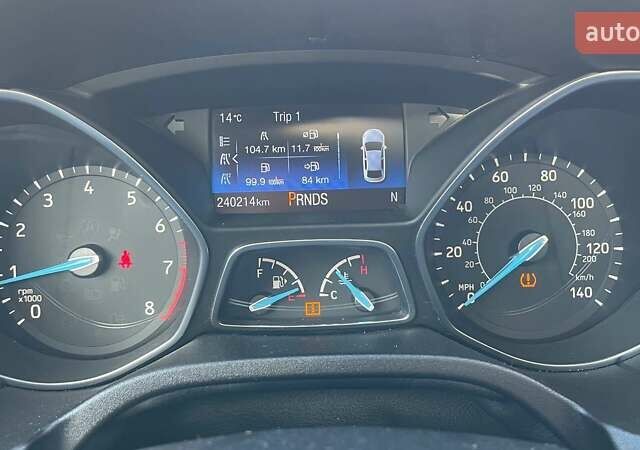 Белый Форд Фокус, объемом двигателя 2 л и пробегом 240 тыс. км за 8290 $, фото 18 на Automoto.ua