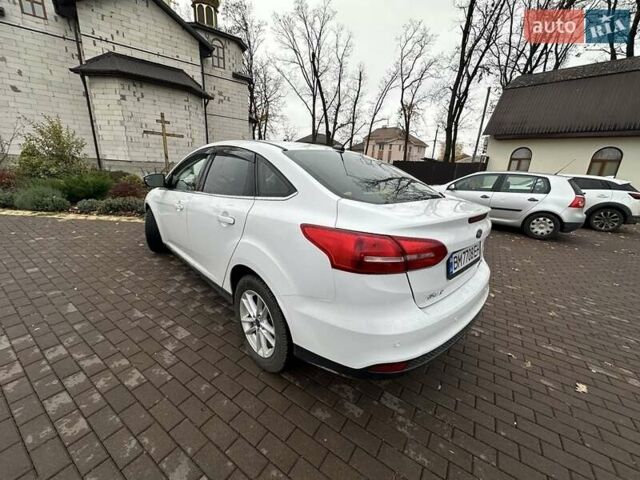 Білий Форд Фокус, об'ємом двигуна 2 л та пробігом 116 тис. км за 7850 $, фото 3 на Automoto.ua