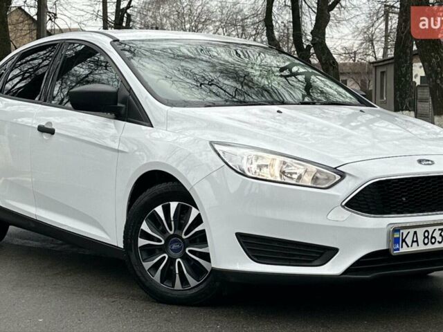 Белый Форд Фокус, объемом двигателя 2 л и пробегом 186 тыс. км за 8200 $, фото 7 на Automoto.ua
